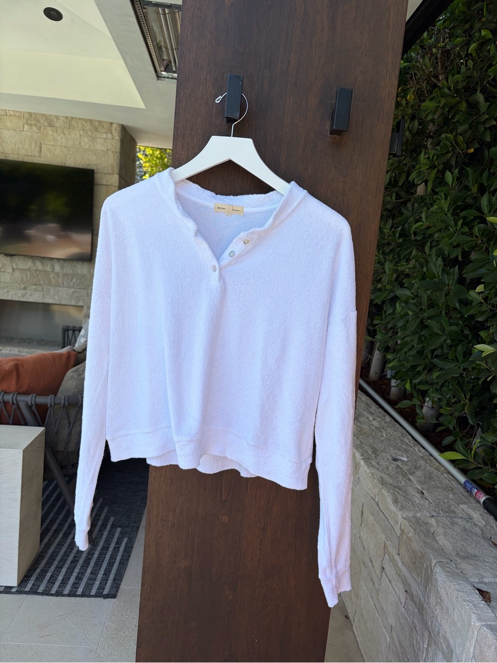 Beyond Yoga White Terry Henley Top - Picture 1 of 3